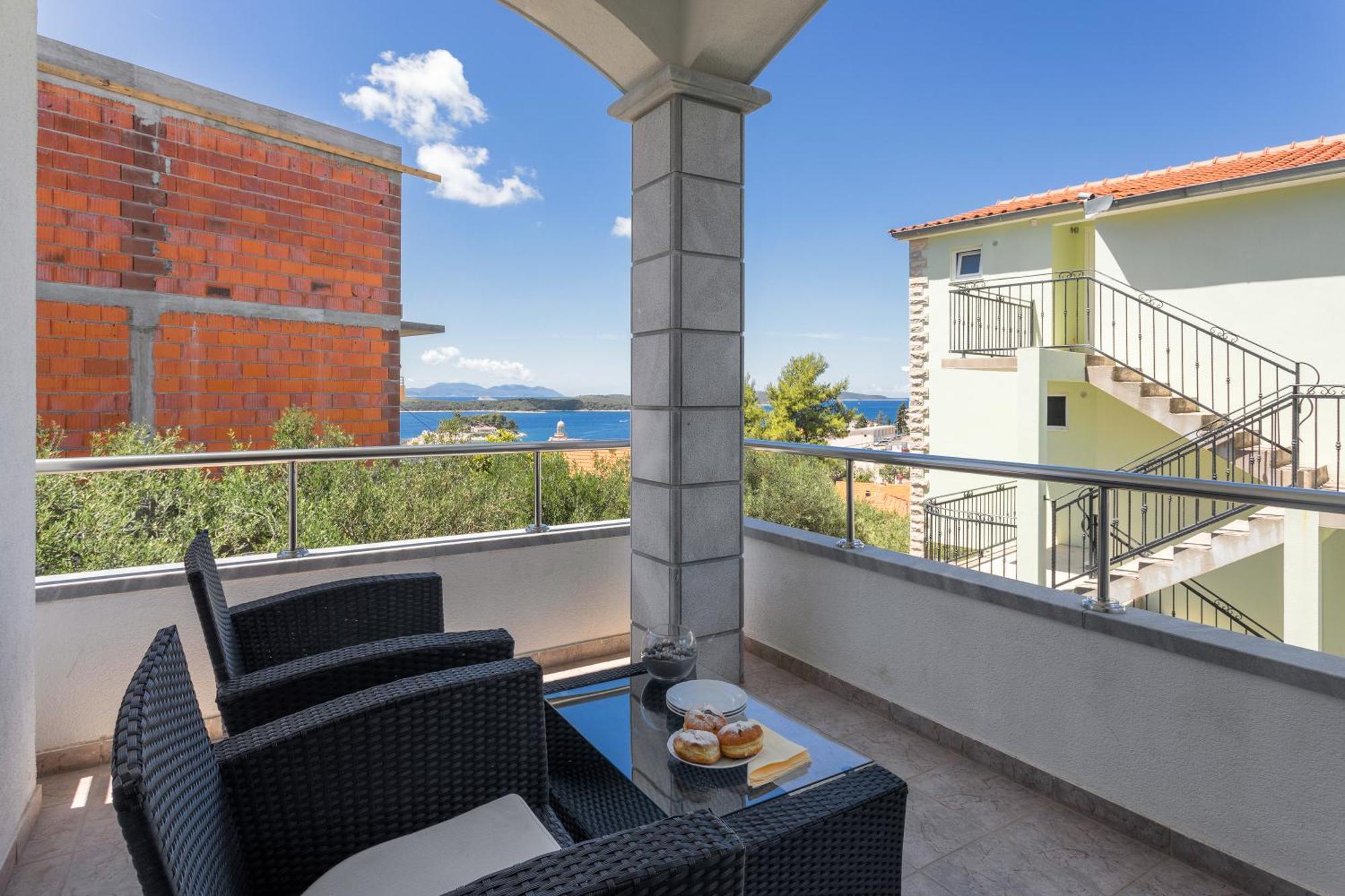 Apartmani Jakic 2 Хвар Экстерьер фото