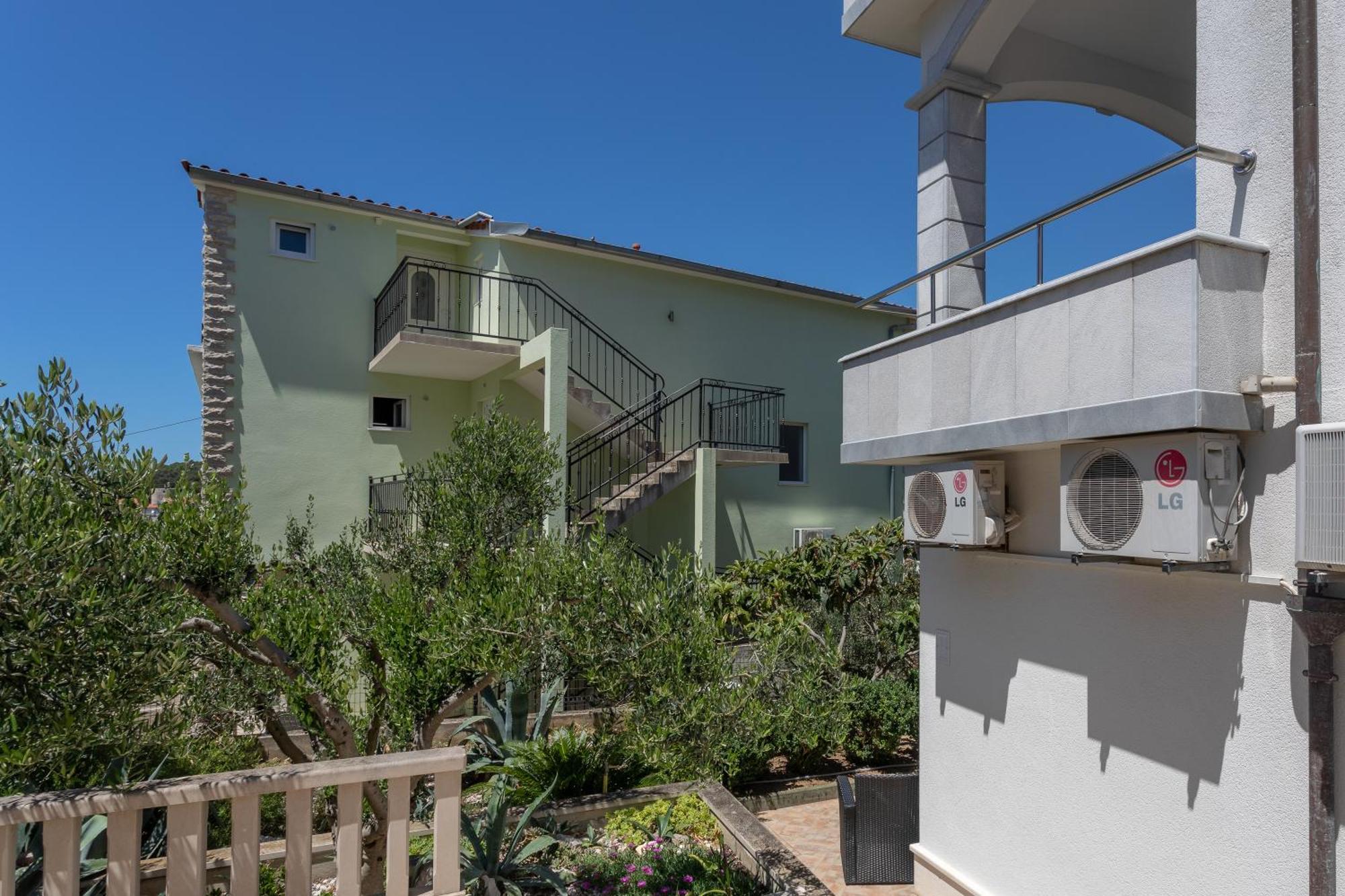 Apartmani Jakic 2 Хвар Экстерьер фото